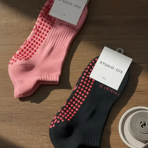 Studio 015 Pilates Socks Low
